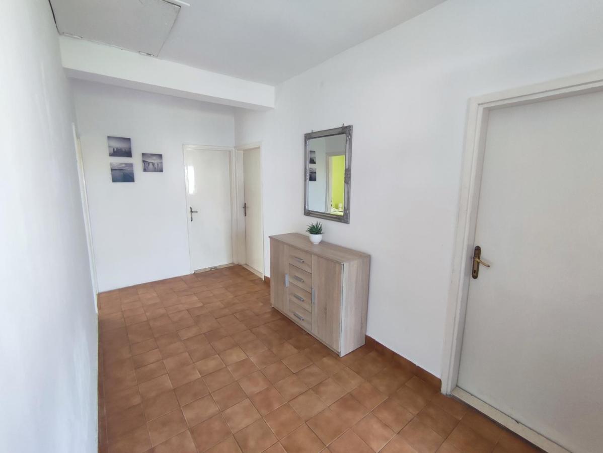 Apartment Maria Ljubač Eksteriør billede